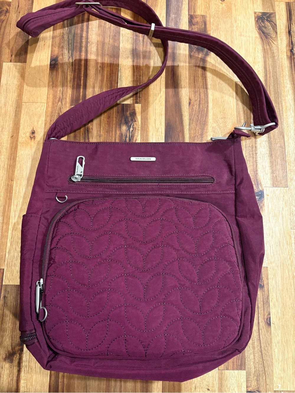 Travelon Anti-Theft Quilted Crossbody Bag